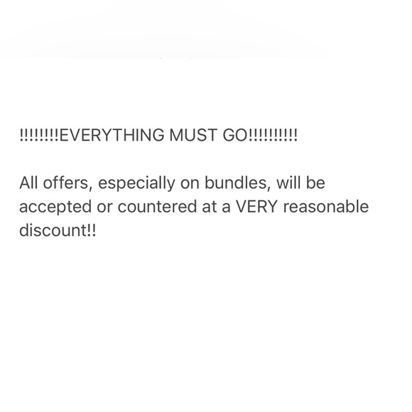 CLOSET CLEANOUT - Picture 1 of 1